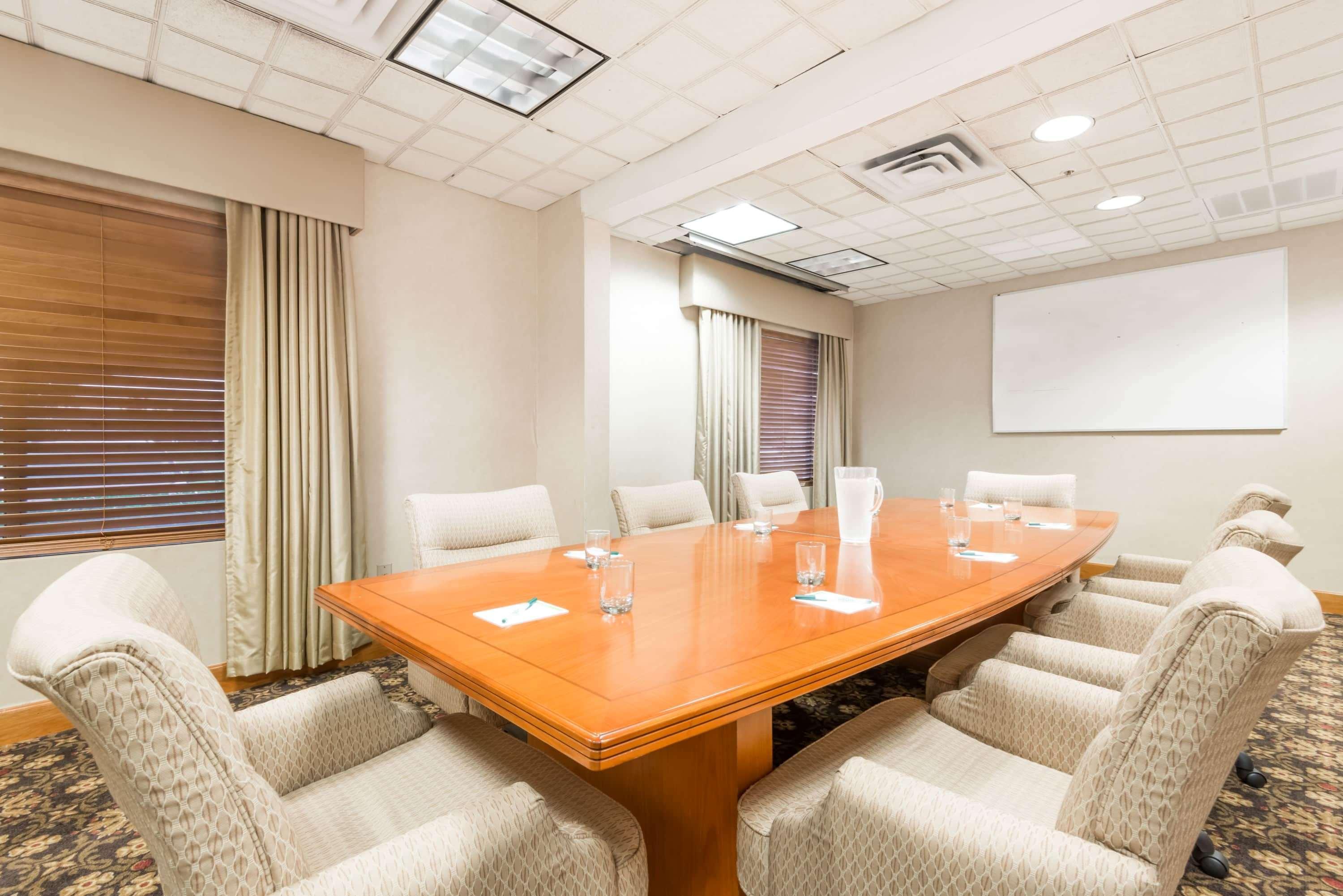 Hotel Wingate By Wyndham - Dfw North Irving