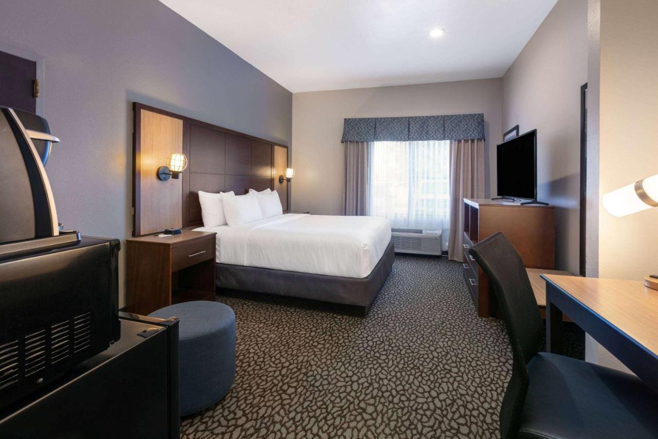 Wingate By Wyndham - Dfw North Irving