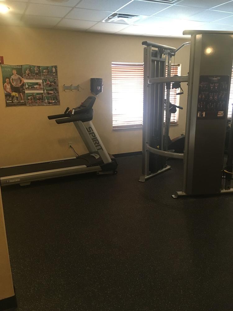Hotel Wingate By Wyndham - Dfw North 2*